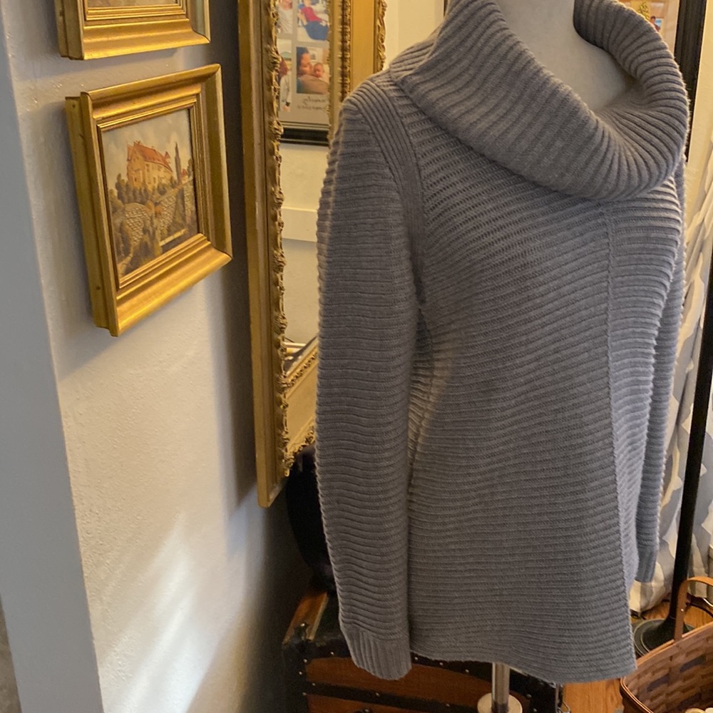 Calvin Klein Horizontal Ribbed Gray Cowl Neck Sweater - Picture 5 of 13
